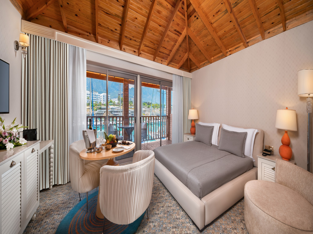 Royal Marina Club Suite